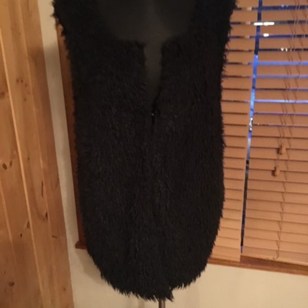 Vest - Picture 2 of 2